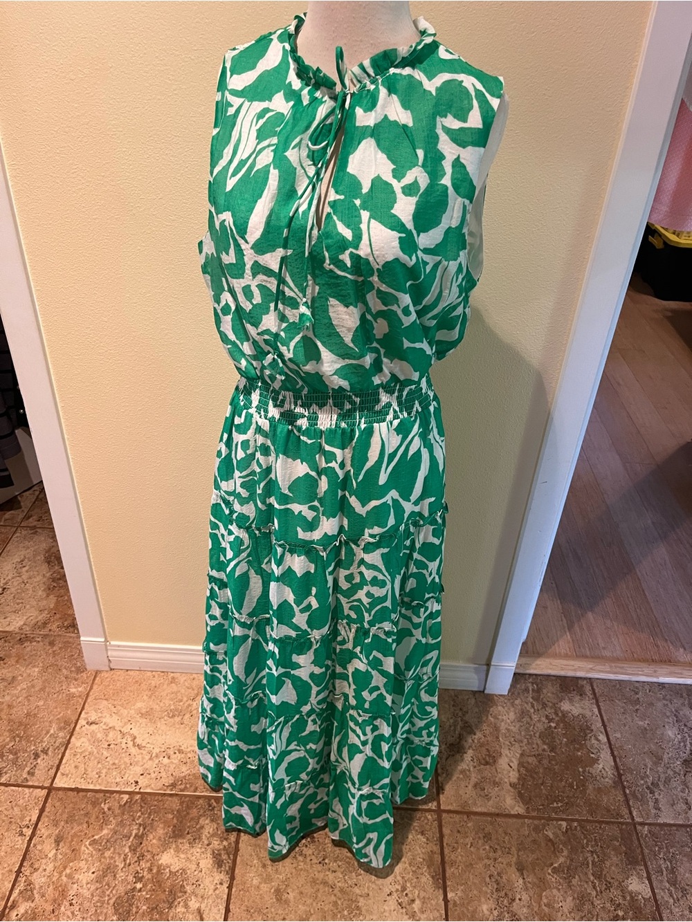 MSK Feminine Ruffled Maxi Summer Dress Green/White Print Smocked Waist Perfect L